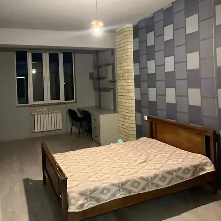 דירה Robert Sveciu Cez Noc *